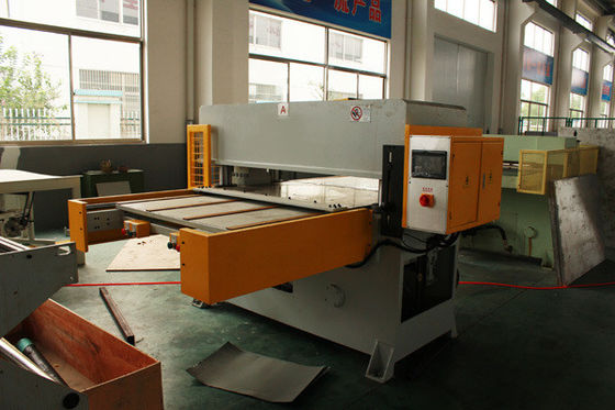 Schneidmaschine für Schuhobergelenke für kundenspezifische Produktionsanlagen