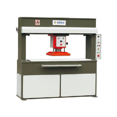 Mobilmaschine für das hydraulische Schneiden von Geweben mit automatischer Qualität und Schneidgeschwindigkeit
