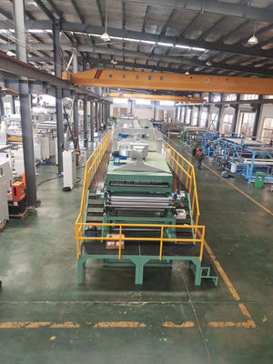 1300 mm Effektive selbstklebende Laminationsfilmbeschichtungsmaschine für perfekte Lamination
