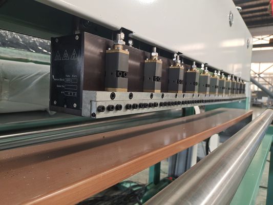 Hot Melt Spray Coating Laminating Machine Ideal für Sofa Tuch und Vorhang Materialien