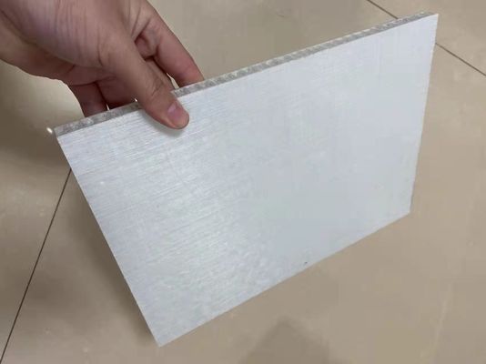Warmpressierung von nicht gewebten Honighalsgeweben Soforthärtung Textilgewebe Laminationsmaschine